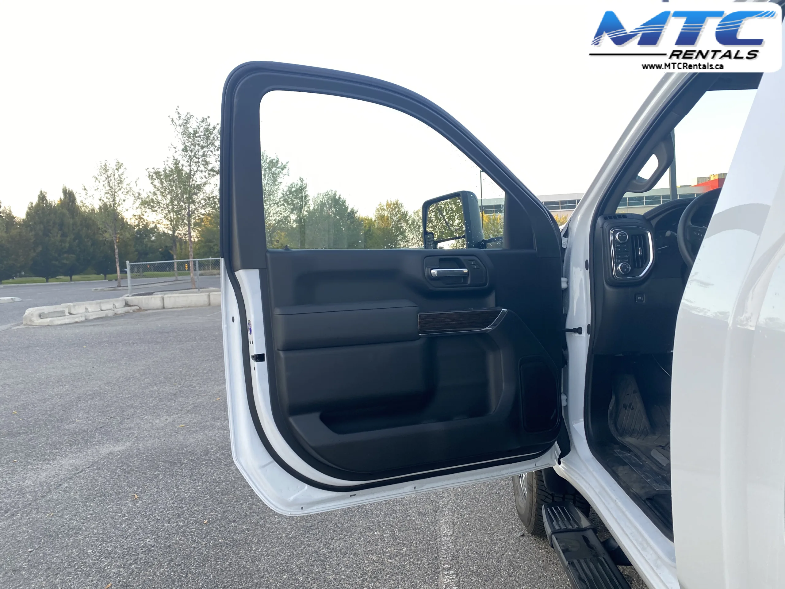 2022 GMC 3500 - photo 10